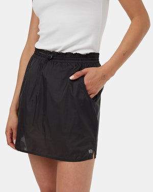 Black-Mid-Rise-Mini-Pull-On-Skort