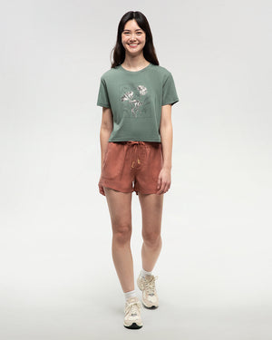 Green-Crew-Neck-Graphic-Cropped-Shortsleeve-T-Shirt