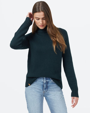 Green Women's Ribbed Wool Turtleneck