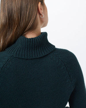 Green Women's Ribbed Wool Turtleneck